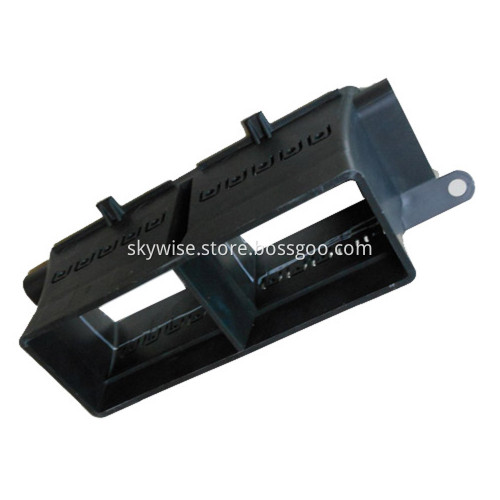 Plastic molding for automotive air vent